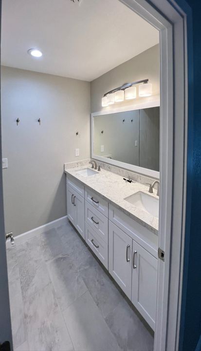Double vanity