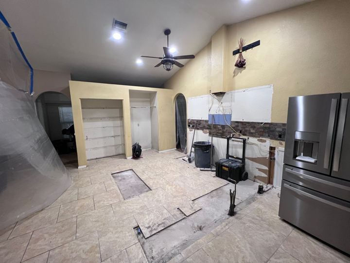 Kitchen, wide