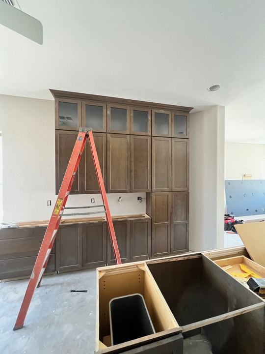 Cabinet wall